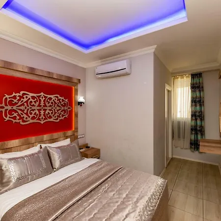 Otel Linda Expo Palace 2*
