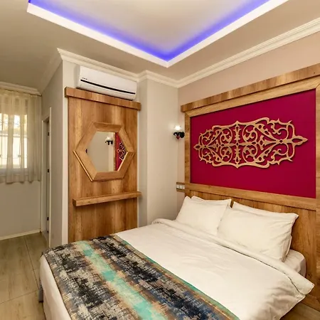 Otel Linda Expo Palace 2*